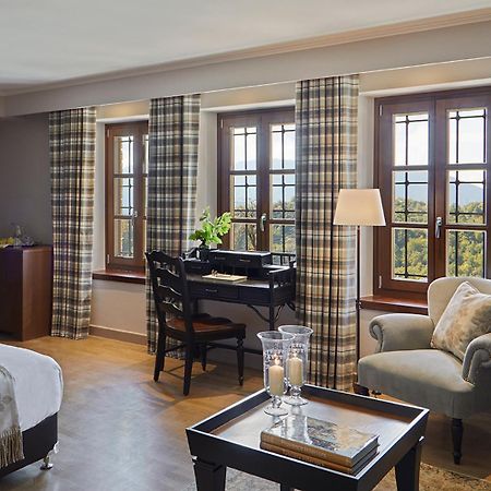 Mountrace Suites & Spa 莫诺登德里 外观 照片