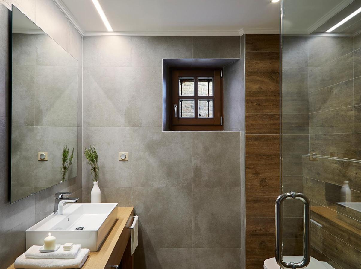 Mountrace Suites & Spa 莫诺登德里 外观 照片