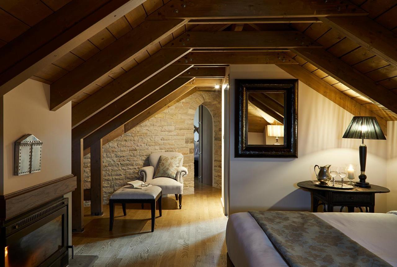 Mountrace Suites & Spa 莫诺登德里 外观 照片