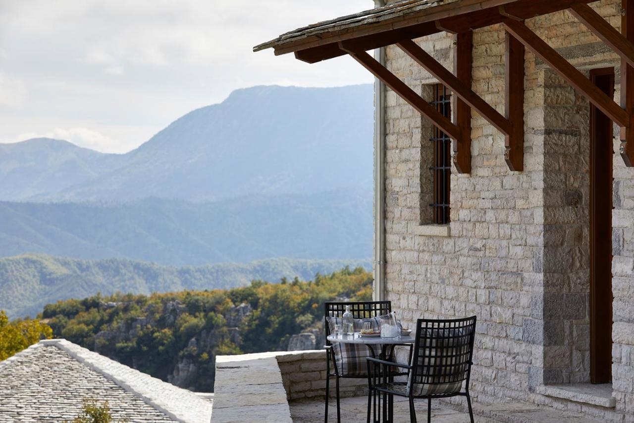 Mountrace Suites & Spa 莫诺登德里 外观 照片