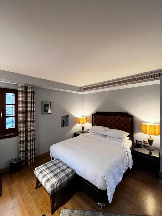 Mountrace Suites & Spa 莫诺登德里 外观 照片