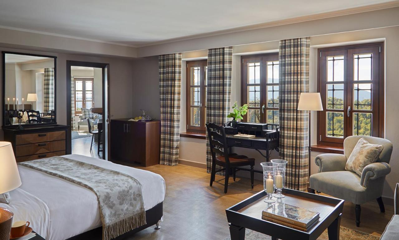 Mountrace Suites & Spa 莫诺登德里 外观 照片
