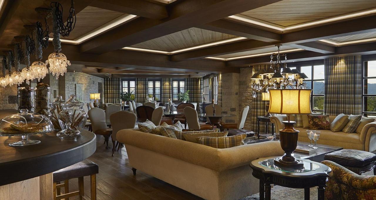 Mountrace Suites & Spa 莫诺登德里 外观 照片