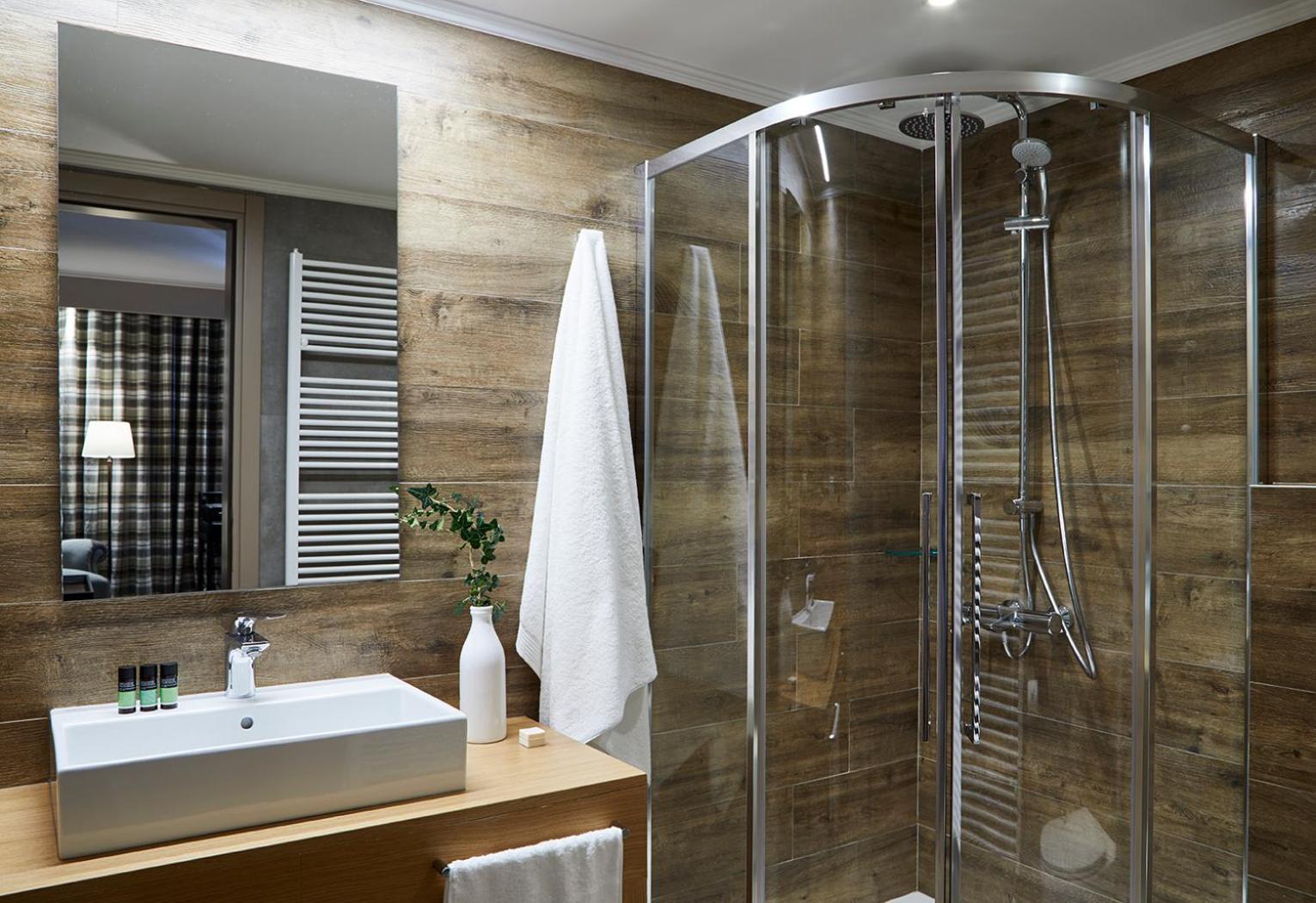 Mountrace Suites & Spa 莫诺登德里 客房 照片